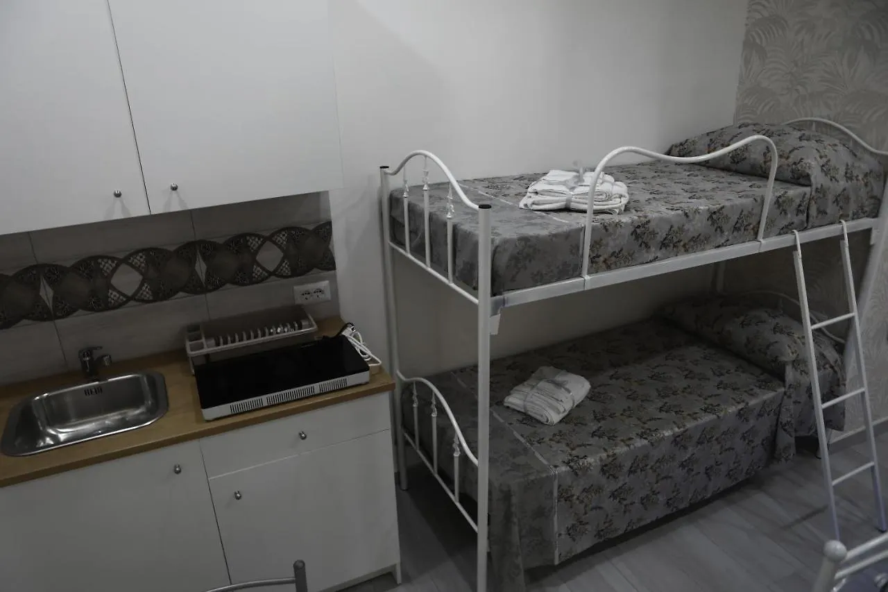 House Giulia Bed & Breakfast Naples