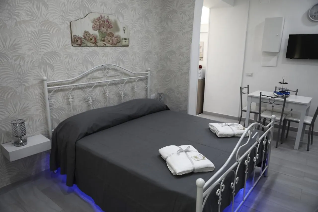 House Giulia Bed & Breakfast Naples