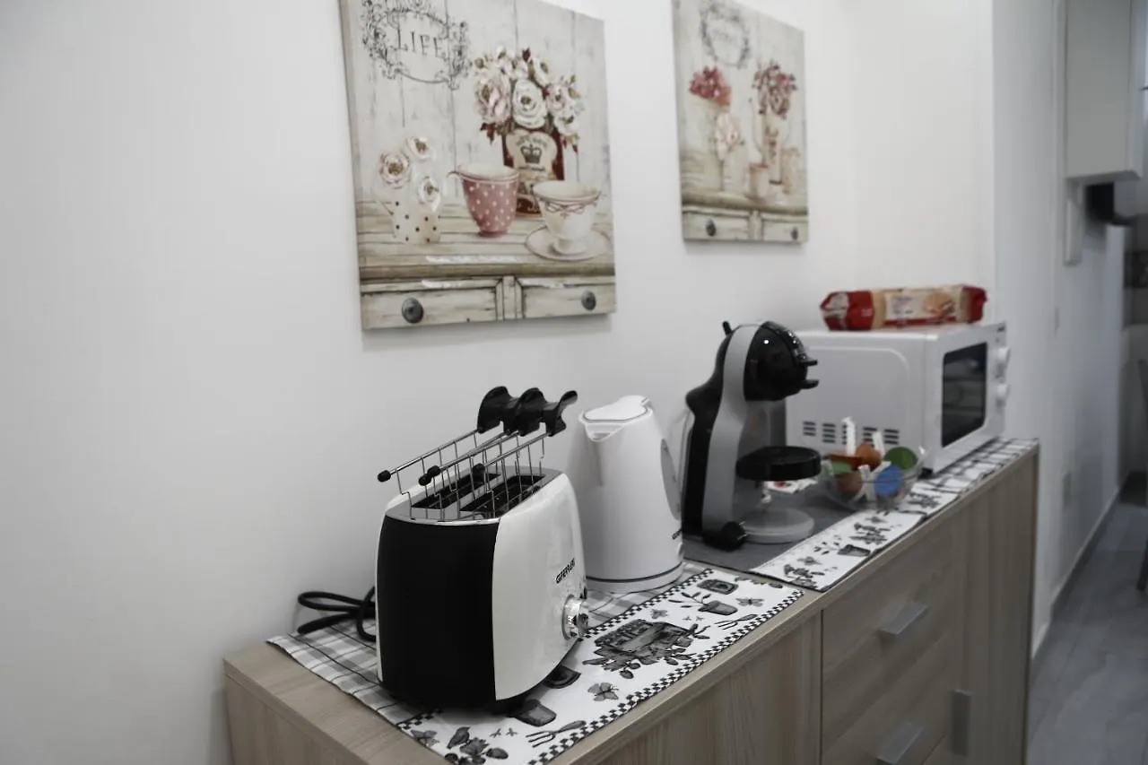 House Giulia Bed & Breakfast Naples